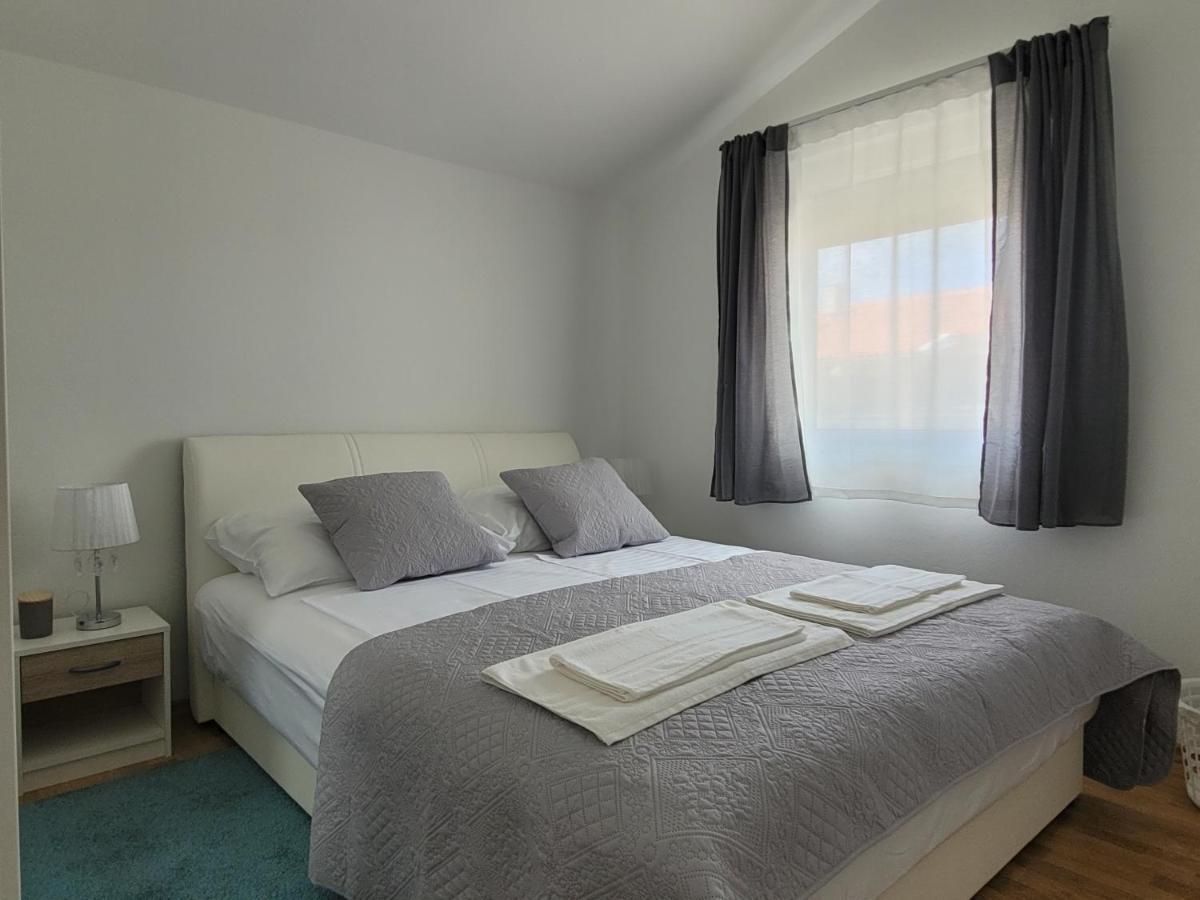 Lipa Mare Vir Apartment Exterior photo