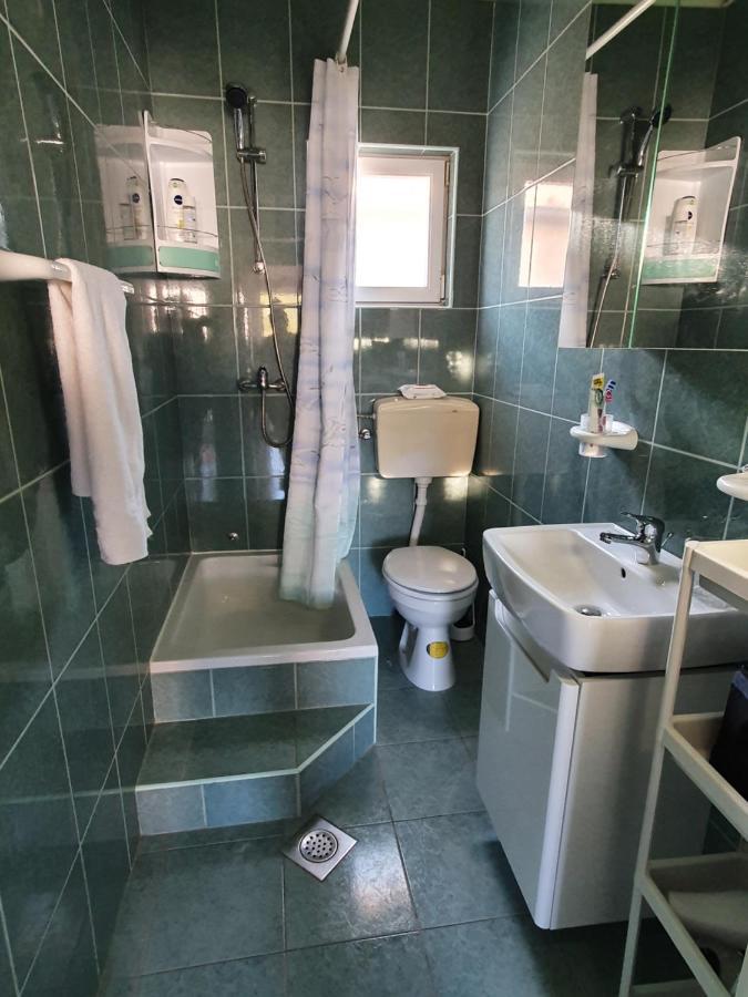 Lipa Mare Vir Apartment Exterior photo